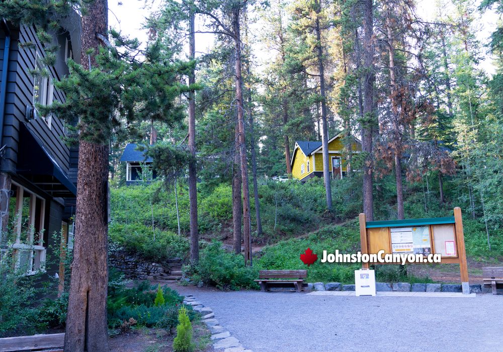 Johnston Canyon Lodge and Bungalows in Banff